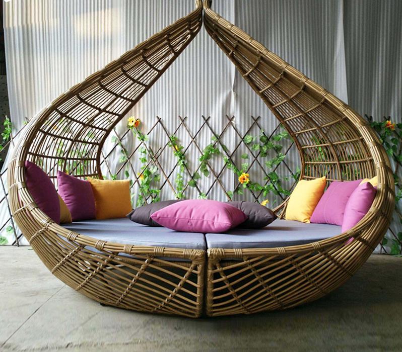 Trade Assurance rattan beach sun bed peach daybed outdoor garden furniture